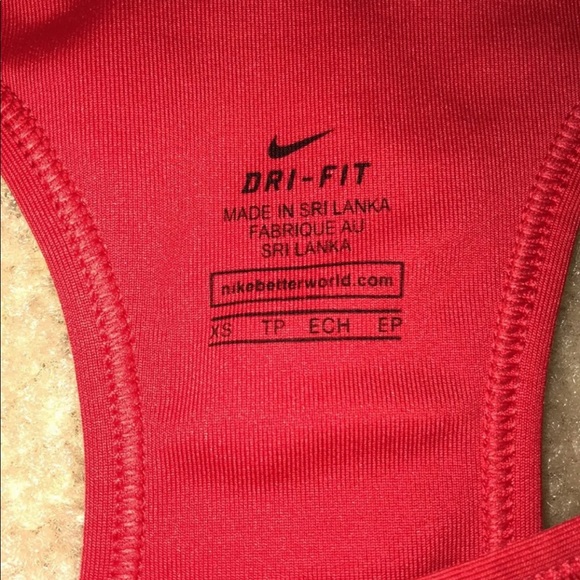 nike sports bra - Picture 3 of 3